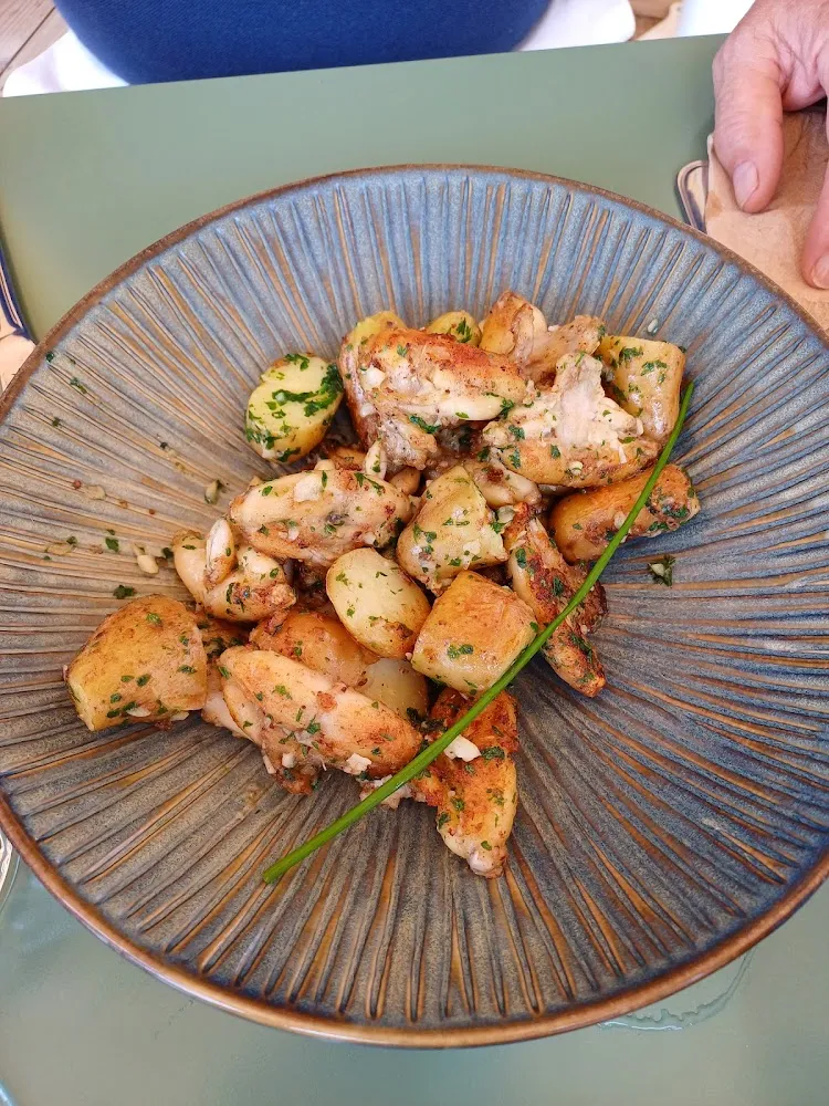 Cuisses de Grenouilles Pommes de Terre Grenailles